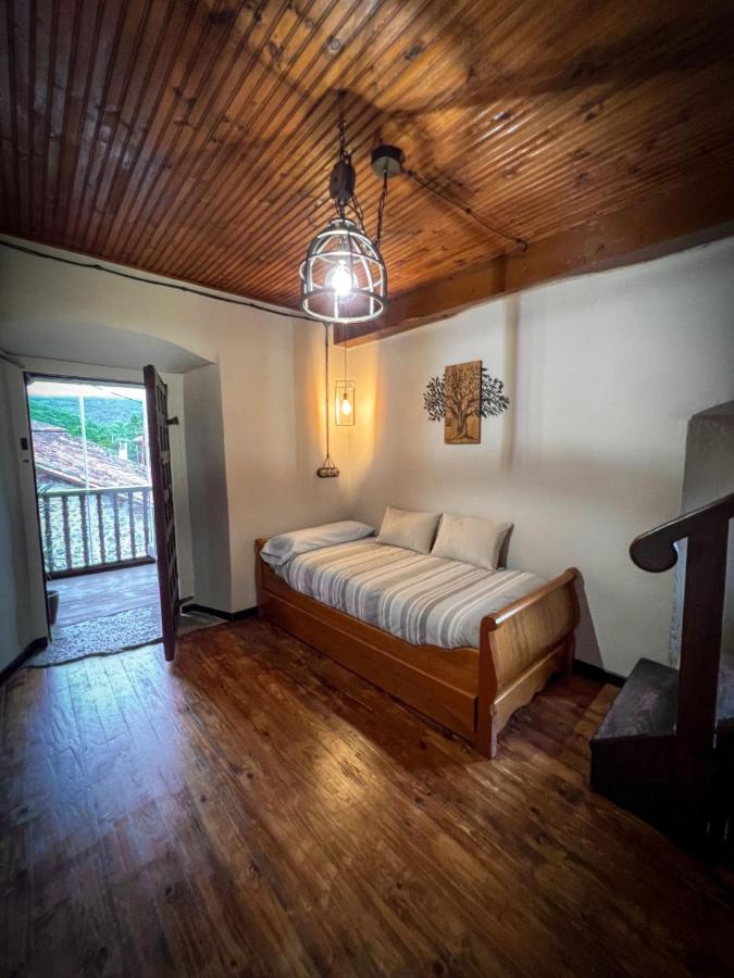 El Refugio Del Busgosu Villa Pen Ngoại thất bức ảnh